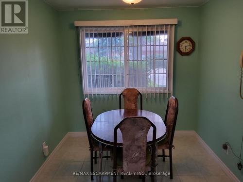 11 Beston Drive, Hamilton, ON - Indoor Photo Showing Dining Room