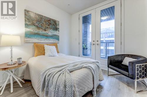 20 Red Maple Lane, Barrie, ON - Indoor Photo Showing Bedroom