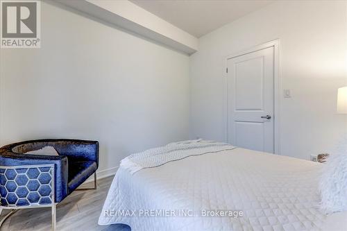 20 Red Maple Lane, Barrie, ON - Indoor Photo Showing Bedroom