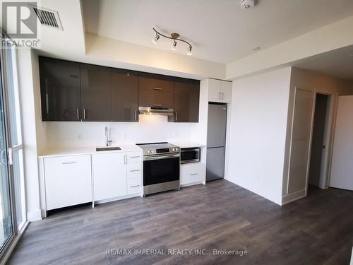 2609 - 188 Fairview Mall Drive, Toronto, ON - Indoor Photo Showing Kitchen