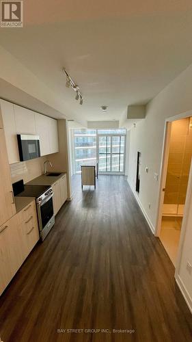 3208 - 65 Mutual Street, Toronto, ON - Indoor