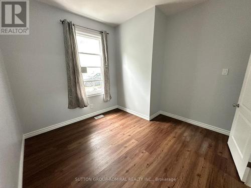 24 Tecumseth Street, Toronto, ON - Indoor Photo Showing Other Room