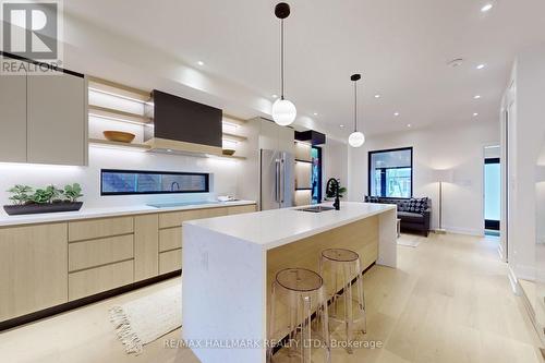 147 Parkmount Road, Toronto, ON - Indoor Photo Showing Kitchen With Upgraded Kitchen