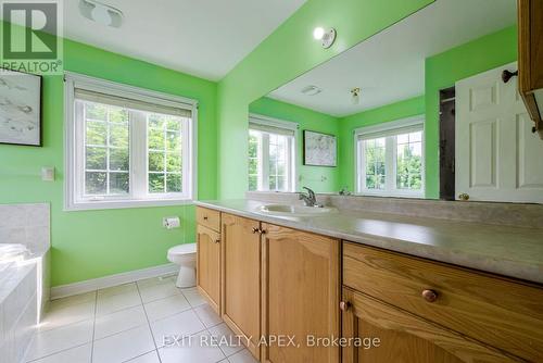 16 Susan Avenue, Brampton, ON - Indoor Photo Showing Bathroom