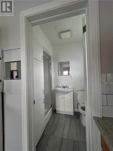 Upper North - 1300 Second Street, Cornwall, ON - Indoor Photo Showing Bathroom