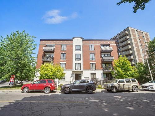 Frontage - 302-7923 Ch. Westover, Côte-Saint-Luc, QC - Outdoor With Facade