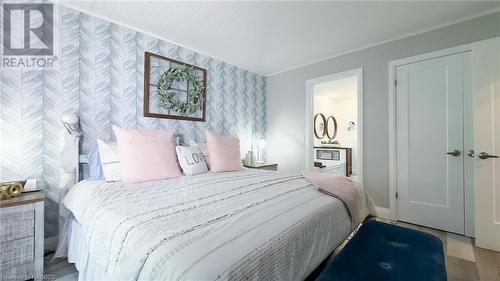 Primary Bedroom - 202 Birchwood Avenue, Kincardine Twp, ON - Indoor Photo Showing Bedroom