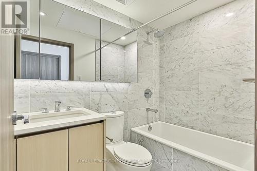 2511 - 85 Mcmahon Drive, Toronto, ON - Indoor Photo Showing Bathroom