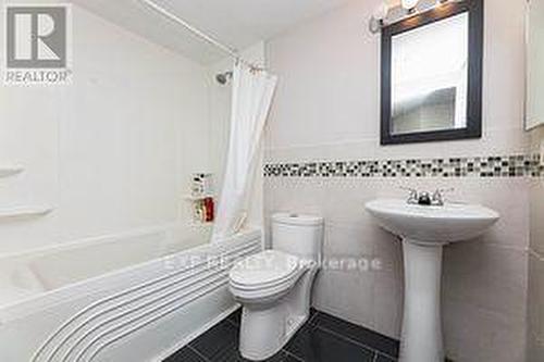 325 - 6 Humberline Drive, Toronto, ON - Indoor Photo Showing Bathroom