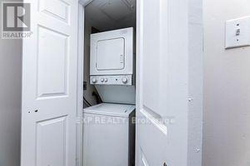 325 - 6 Humberline Drive, Toronto, ON - Indoor Photo Showing Laundry Room