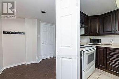 325 - 6 Humberline Drive, Toronto, ON - Indoor Photo Showing Kitchen