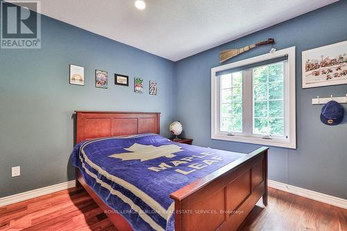 2321 Homer Drive, Burlington, ON - Indoor Photo Showing Bedroom