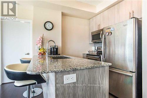 2607 - 4099 Brickstone Mews, Mississauga, ON - Indoor Photo Showing Kitchen With Upgraded Kitchen