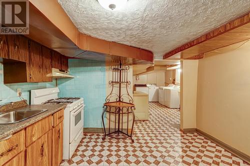 11 Northcote Avenue, Toronto, ON - Indoor Photo Showing Kitchen