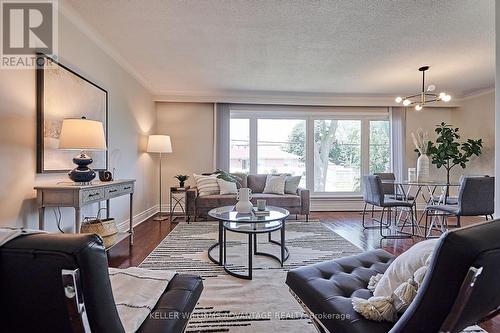 5 Porterfield Road, Toronto, ON - Indoor Photo Showing Living Room