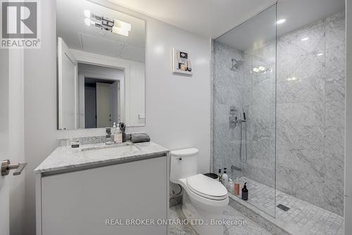 409 - 128 Pears Avenue, Toronto, ON - Indoor Photo Showing Bathroom