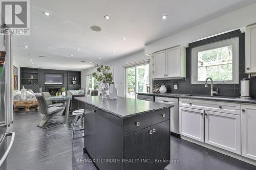 32 Apollo Drive, Toronto, ON - Indoor Photo Showing Kitchen With Upgraded Kitchen