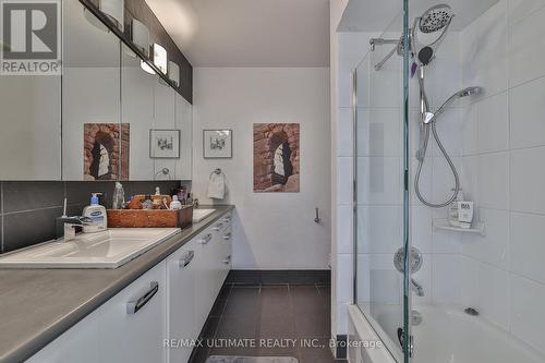 32 Apollo Drive, Toronto, ON - Indoor Photo Showing Bathroom