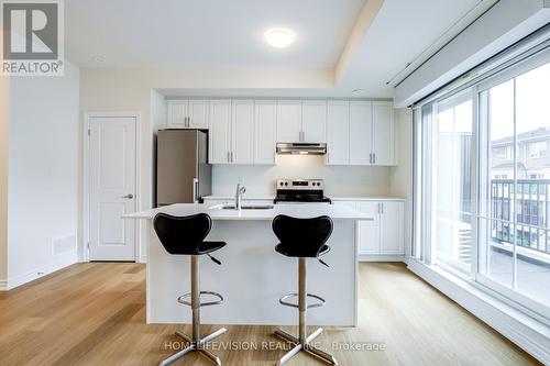 3 - 480 Beresford Path, Oshawa, ON - Indoor Photo Showing Kitchen