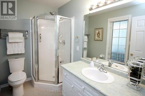 15 Niagara Trail, Clarington, ON - Indoor Photo Showing Bathroom