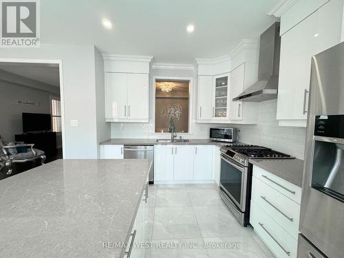 33 Feeder Street, Brampton, ON - Indoor Photo Showing Kitchen With Stainless Steel Kitchen With Upgraded Kitchen
