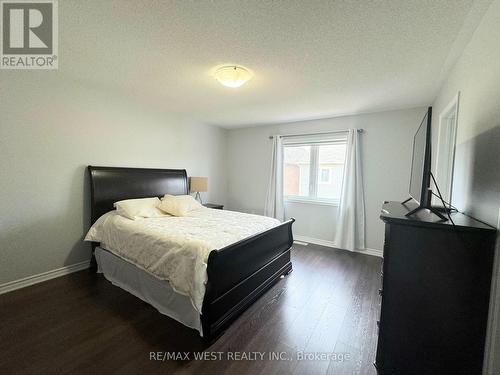 33 Feeder Street, Brampton, ON - Indoor Photo Showing Bedroom