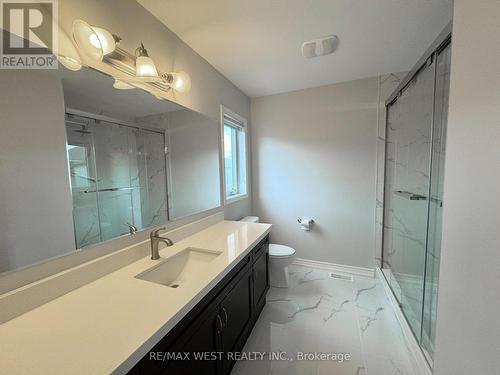 33 Feeder Street, Brampton, ON - Indoor Photo Showing Bathroom