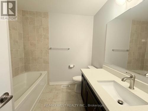 33 Feeder Street, Brampton, ON - Indoor Photo Showing Bathroom