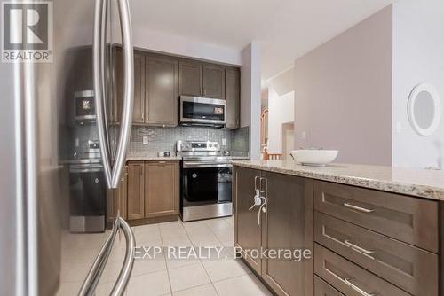 160 Mcbride Avenue, Clarington, ON - Indoor Photo Showing Kitchen With Stainless Steel Kitchen With Upgraded Kitchen