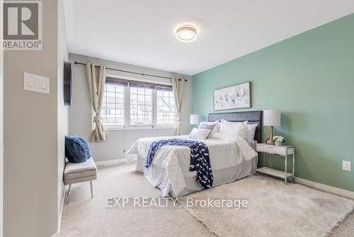160 Mcbride Avenue, Clarington, ON - Indoor Photo Showing Bedroom