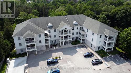 205 - 220 Main Street N, Uxbridge, ON - Outdoor With Facade