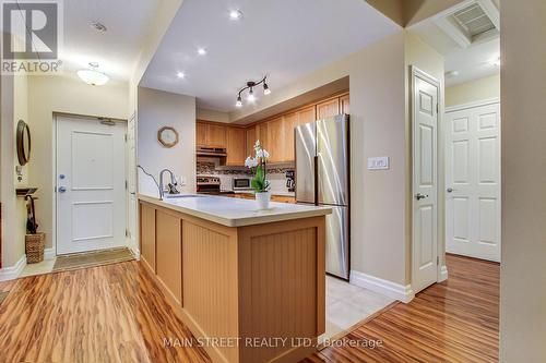 205 - 220 Main Street N, Uxbridge, ON - Indoor Photo Showing Kitchen