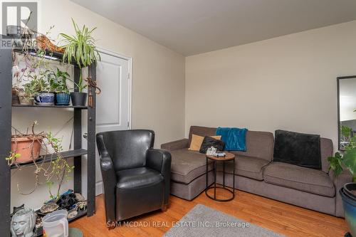 1050 Ossington Avenue, Toronto (Dovercourt-Wallace Emerson-Junction), ON - Indoor Photo Showing Living Room