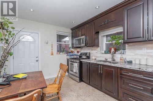 1050 Ossington Avenue, Toronto (Dovercourt-Wallace Emerson-Junction), ON - Indoor Photo Showing Kitchen With Upgraded Kitchen