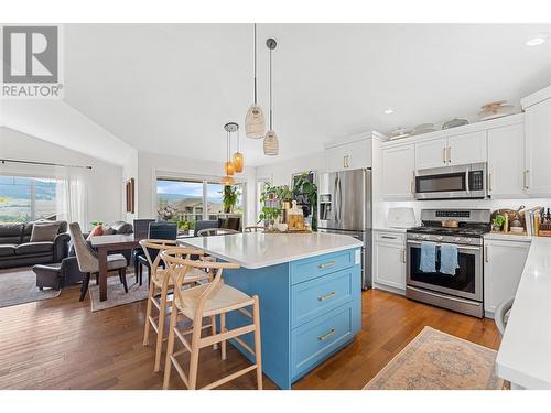 12618 Lake Vista Court, Lake Country, BC - Indoor Photo Showing Kitchen With Upgraded Kitchen