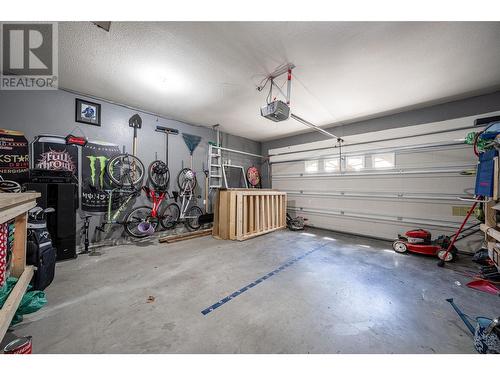 294 Marigold Road, Kelowna, BC - Indoor Photo Showing Bedroom