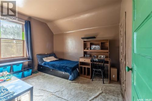 1090 1St Avenue Ne, Moose Jaw, SK - Indoor Photo Showing Bedroom