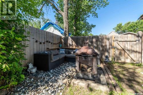 1090 1St Avenue Ne, Moose Jaw, SK - Outdoor