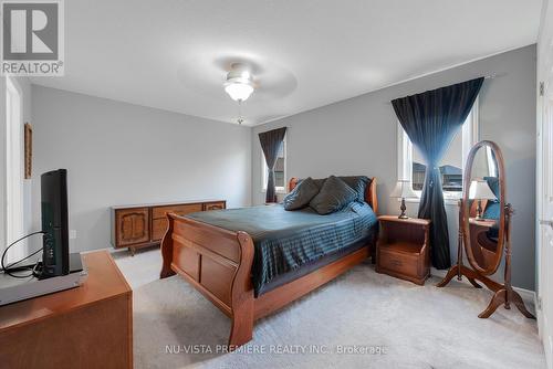 1580 Mcneil Place, London, ON - Indoor Photo Showing Bedroom