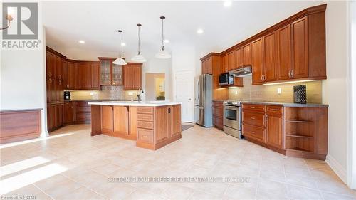 2 - 505 Jarvis Street, London, ON - Indoor Photo Showing Kitchen With Upgraded Kitchen