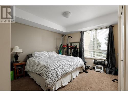 1990 Upper Sundance Drive Unit# 3217, West Kelowna, BC - Indoor Photo Showing Bedroom