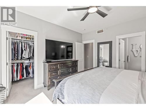 12798 Lake Hill Drive Unit# 56, Lake Country, BC - Indoor Photo Showing Bedroom