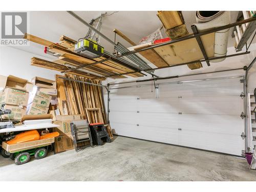 124 Sarsons Road Unit# 71, Vernon, BC - Indoor Photo Showing Garage