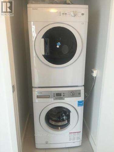 5603 - 14 York Street, Toronto (Waterfront Communities), ON - Indoor Photo Showing Laundry Room