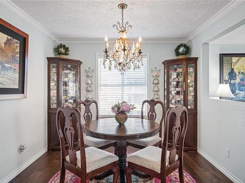 309-220 Island Hwy West, Parksville, BC - Indoor Photo Showing Dining Room