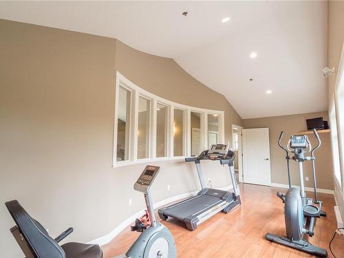 101-2115 Meredith Rd, Nanaimo, BC - Indoor Photo Showing Gym Room