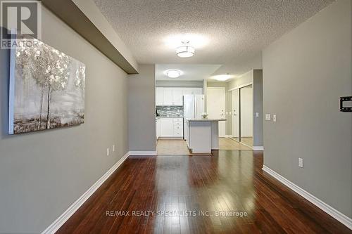 612 - 55 Strathaven Drive, Mississauga, ON - Indoor