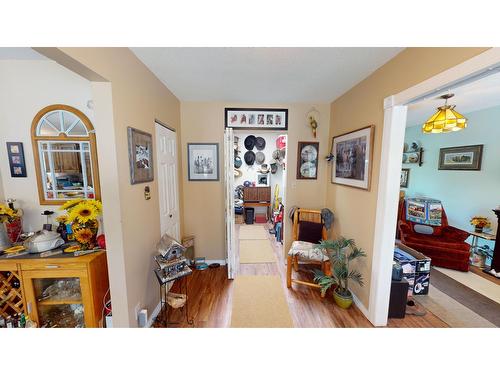 5284 Highway 95A, Cranbrook, BC - Indoor Photo Showing Other Room