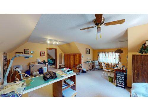 5284 Highway 95A, Cranbrook, BC - Indoor Photo Showing Other Room