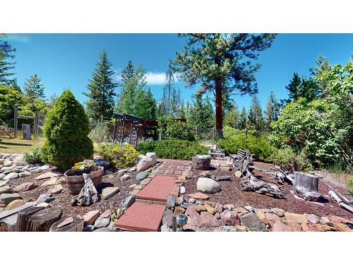 5284 Highway 95A, Cranbrook, BC - Outdoor